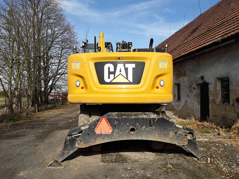 Bagr Cat M318F